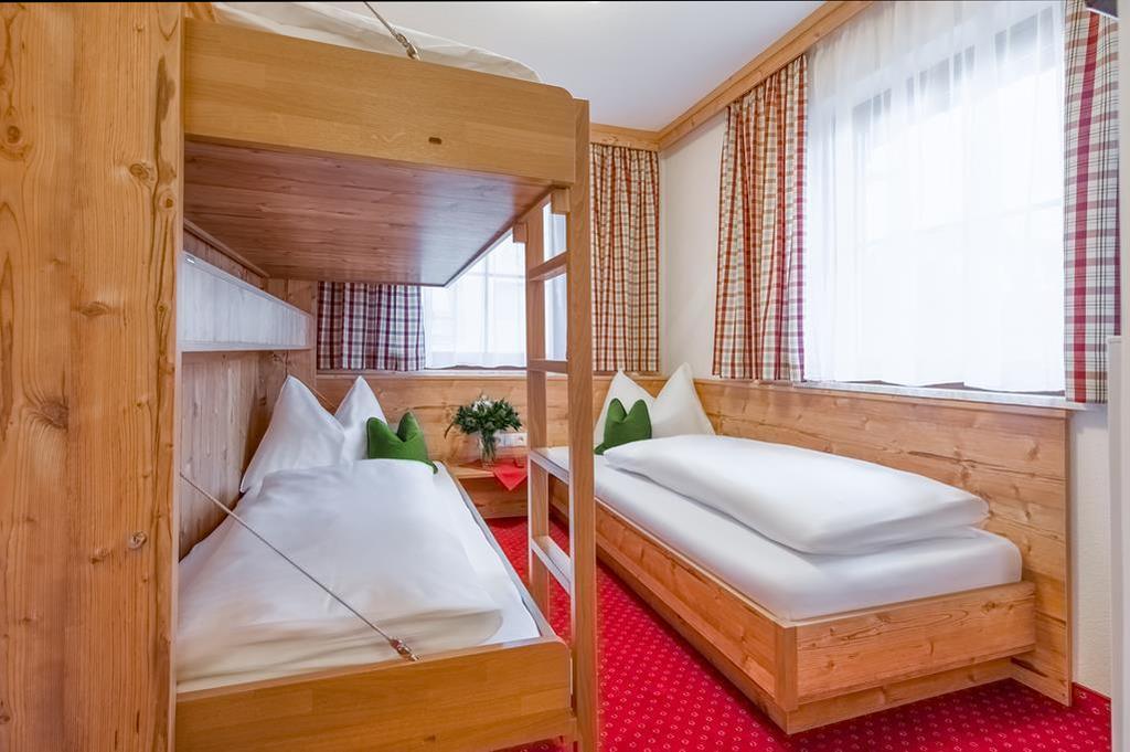 Pension Haus Am Dorfplatz Flachau Exteriör bild