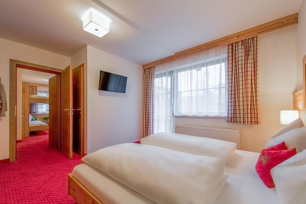 Pension Haus Am Dorfplatz Flachau Exteriör bild