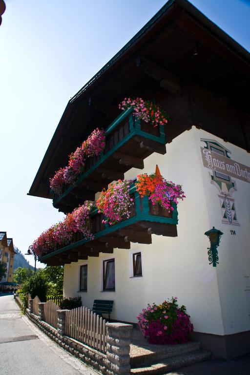 Pension Haus Am Dorfplatz Flachau Exteriör bild