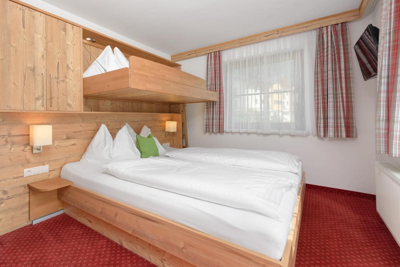 Pension Haus Am Dorfplatz Flachau Exteriör bild